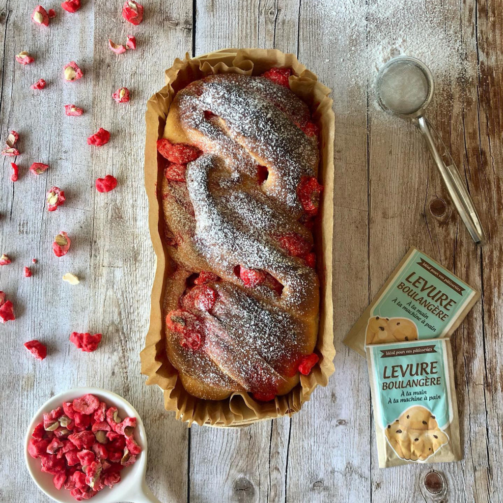 Recette Brioche Babka aux pralines roses 