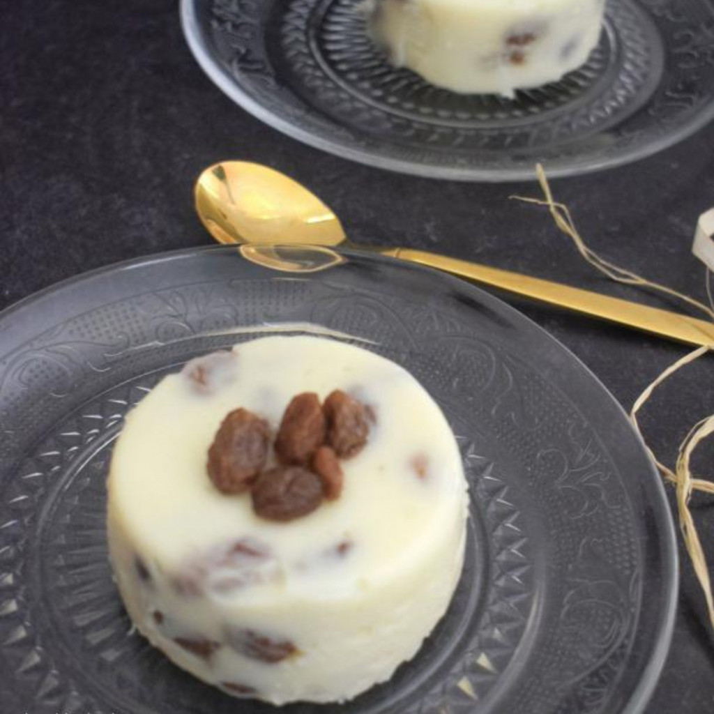 Recette Crème vanille démoulée, raisins secs au rhum