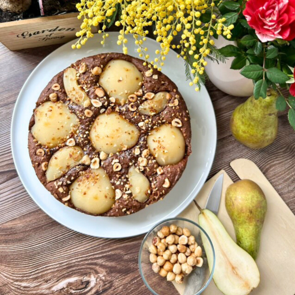Recette Gâteau aux poires, chocolat et noisettes