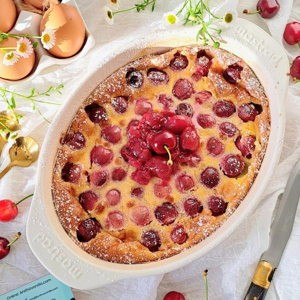 Recette : Le Clafoutis Suprême aux Cerises & Sa Compotée Minute